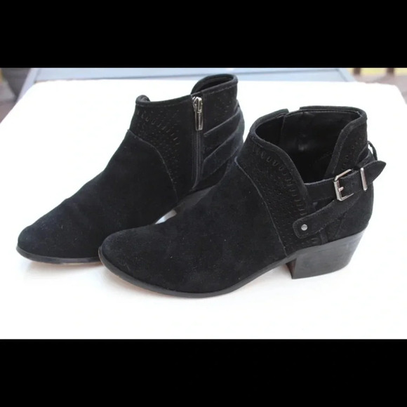 Vince Camuto ankle boots - Picture 4 of 13